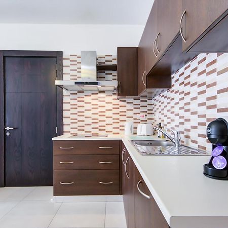 Stylish 2Br Apt With Balconies In St Julians, Paceville - Apt 6 By Vaganza Saint Julian's Dış mekan fotoğraf